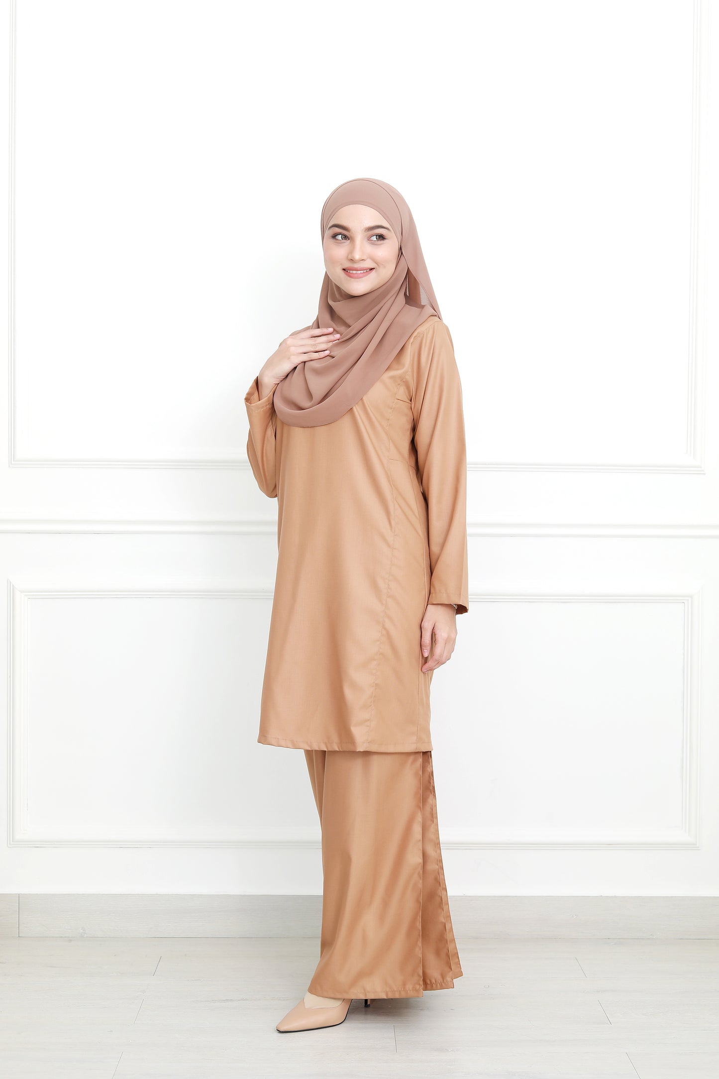 Taupe